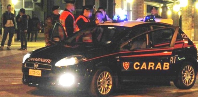 Minaccia di spararsi a Castiglione: interviene un mediatore