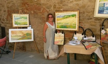 Rosella Aristei alla mostra "Fili in trama" a Panicale