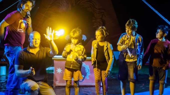 Isola di Einstein 2015 Isola di Einstein prosegue a forza di show alla Polvese del Trasimeno