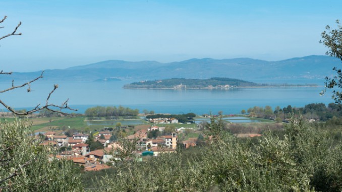 Sant’Arcangelo protagonista sul calendario di Bell’Italia Nell’articolo che accompagna la foto vengono ripercorsa la storia della frazione lacustre