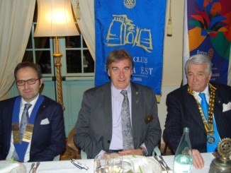 Club Rotary Perugia Est e Trasimeno lotta alla poliomielite All'evento ha partecipato anche ikl professor Brunangelo Falini