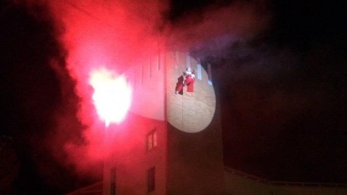 Il volo della Befana chiude il Natale 2015 a Magione