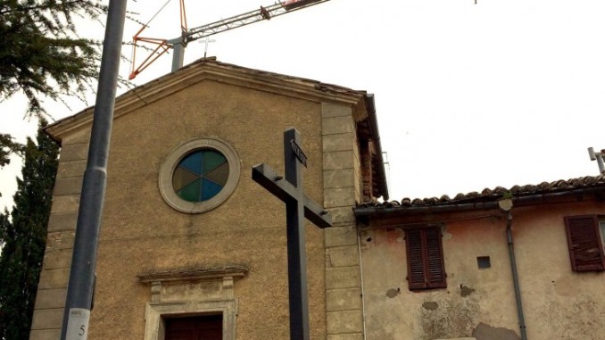 Collesanto, si ristrutturano case e chiesa