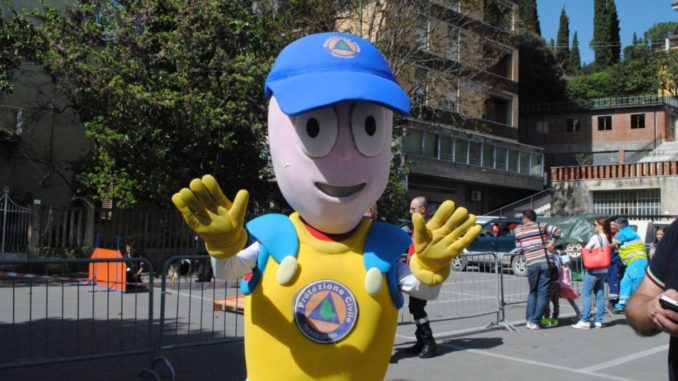 La protezione civile fa scuola a Magione