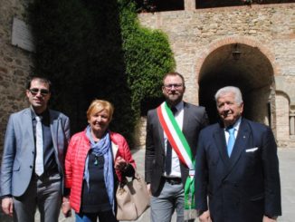 Il Rotary dona 2000 euro per l’acquisto di un defibrillatore