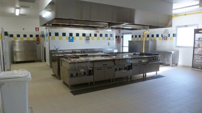 Mensa scolastica Magione, in tavola, parola d’ordine qualità dei prodotti