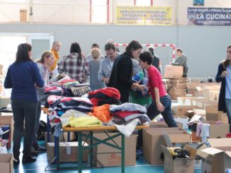 Magione, cominciata distribuzione beni necessari per famiglie terremotate