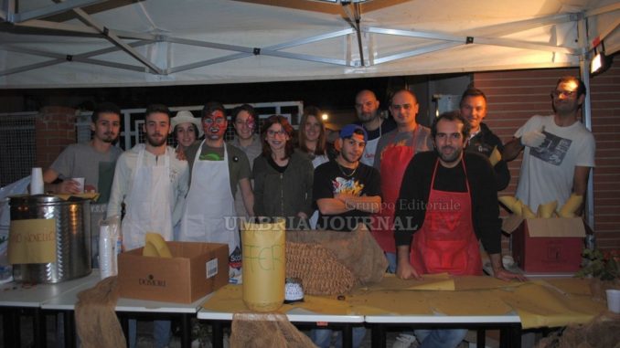 A Magione tradizionale castagnata per l'estate di San Martino