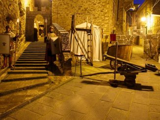 Passignano sul Trasimeno, la città brilla sotto il ‘Presepe della stella’