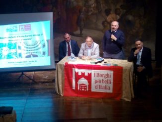 Panicale, suggellata l’alleanza tra i Borghi più Belli d’Italia e Oscar Farinetti