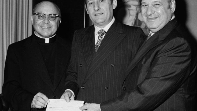 Convinse Frank Sinatra a cantare per gli anziani, era don Armando Pierini