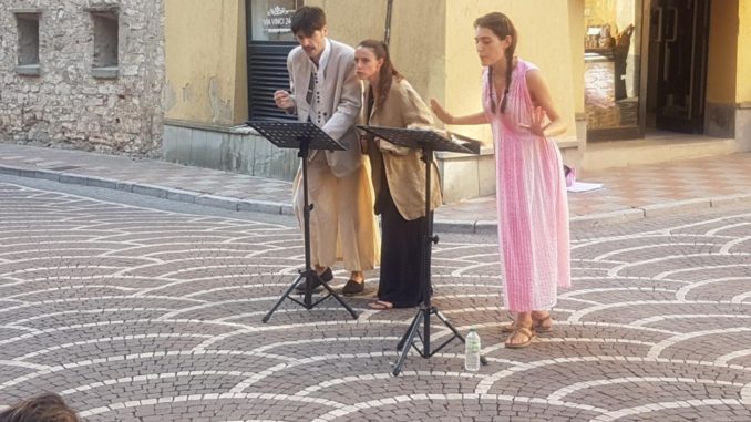 Isola del libro Trasimeno torna con i Cafe' letterari, recitazione e cabaret