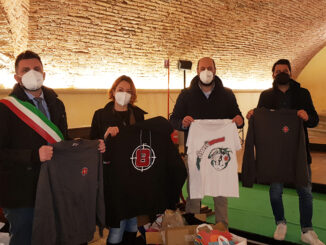 Arrivano regali per giovanissimi castiglionesi Soci Coop Ant8supporters