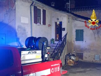 Incendio a San Feliciano, Magione, fuoco in un appartamento al Lago