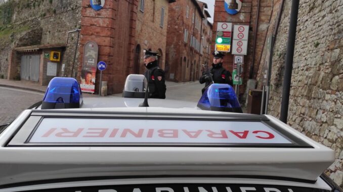 Due furti in una notte, bottino da 30mila €: arrestati due ladri romeni