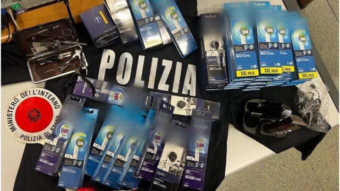 Due stranieri arrestati, furto prodotti per cura persona a Corciano