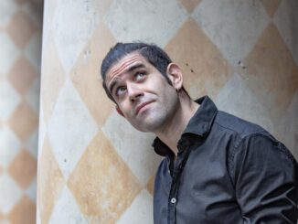 "Eretici: Il Fuoco degli Spiriti Liberi" Debutta al Teatro Cucinelli