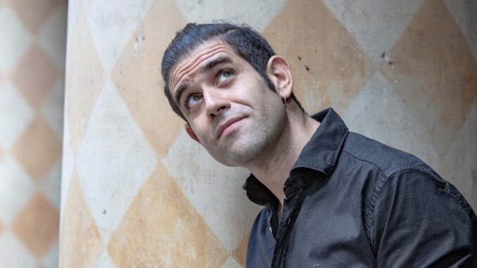 "Eretici: Il Fuoco degli Spiriti Liberi" Debutta al Teatro Cucinelli