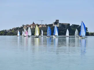 Studenti del Calvino lanciano 'Naviga Trasimeno'