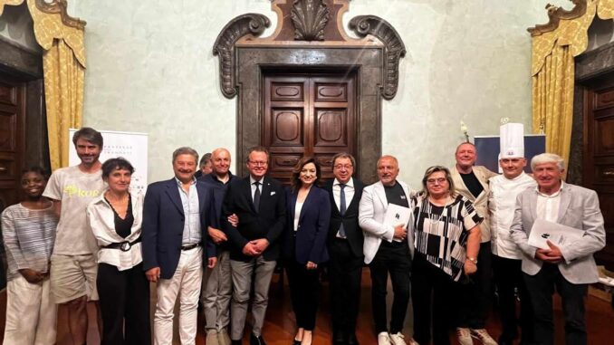 Il Festival dei Tramonti illumina il Lago Trasimeno con un’esplosione di cultura e colori