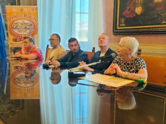 Sale l’attesa per il Palio delle barche