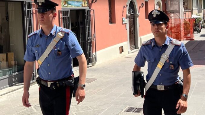 Minorenni allontanati dai genitori per minacce e aggressioni ai vicini