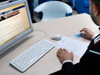 Si finge operatore pagamenti digitali, truffa bar quasi 8mla euro