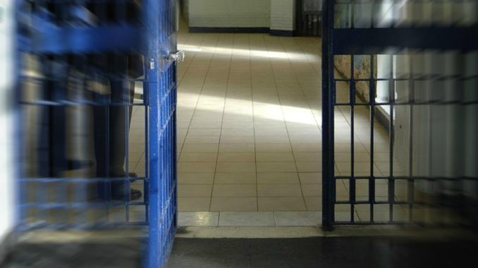 Detenuto viola prescrizioni, revocata pena domiciliare