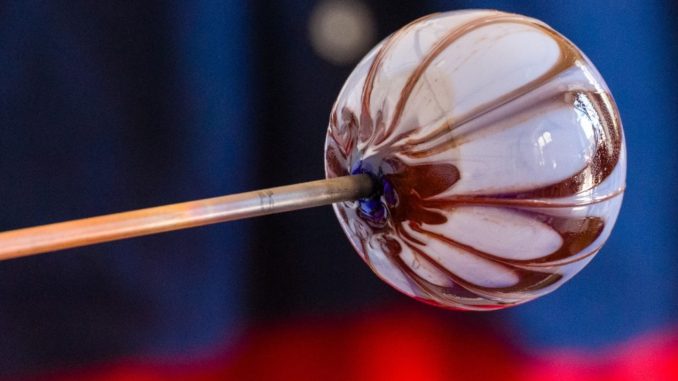 Mostra e laboratori vetro a Piegaro: arte e maestria dal vivo 2025