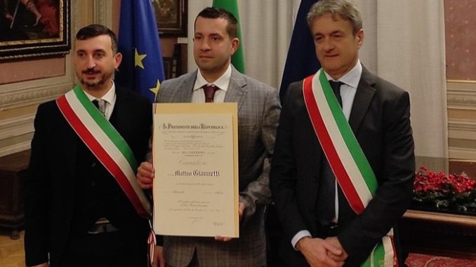 Matteo Giannetti riceve il Cavaliere al Merito della Repubblica