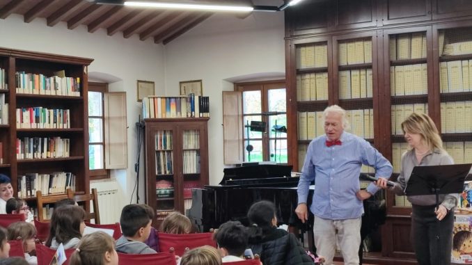Il genio di Rodari risuona nella biblioteca di Corciano
