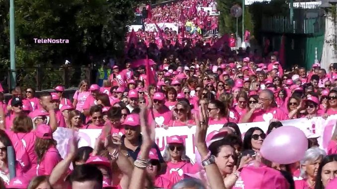 Corciano cammina in rosa per la ricerca e la prevenzione