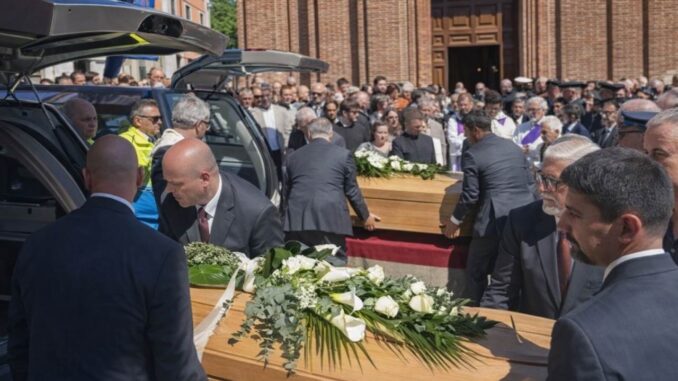 A Magione per la morte dei due gemelli, Giacomo e Francesco Fierloni, un dolore infinito